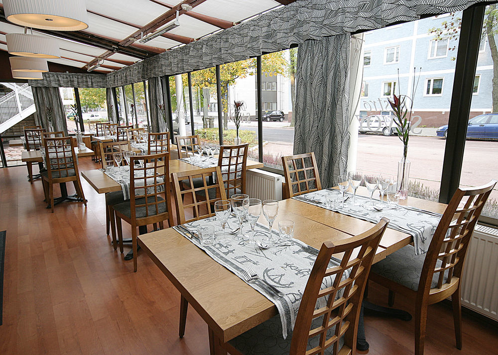 Hotel Savoy มารีฮามน์ ภายนอก รูปภาพ